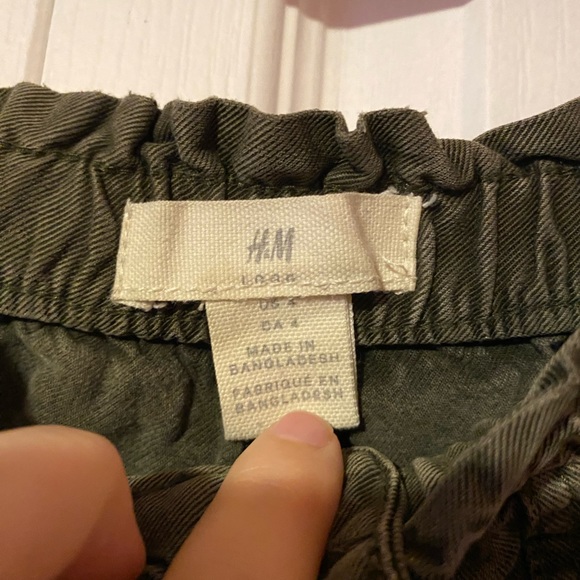 Green flowy pants - Picture 3 of 3